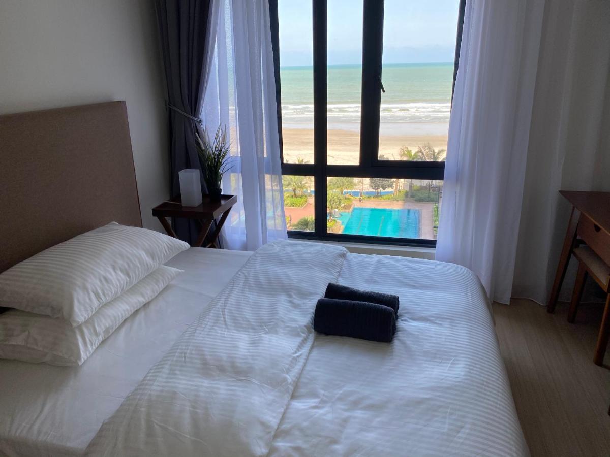 Isix Seaview 2R2B at Timurbay Pantai Balok Kuantan Pahang Bagian luar foto